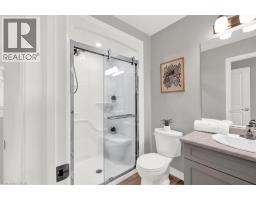 9338 WHITE OAK Avenue - 30