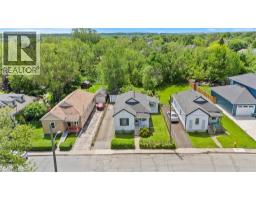10 MONCK Street - 45