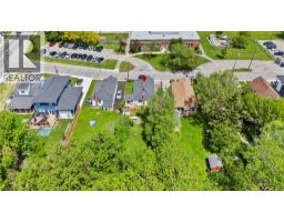 10 MONCK Street - 46