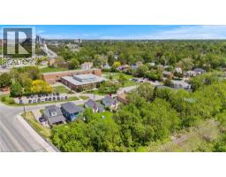 10 MONCK Street - 49