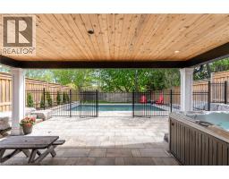 27 BLOOMSBURY Court - 33