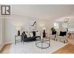 27 BLOOMSBURY Court - 5
