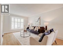 27 BLOOMSBURY Court - 6