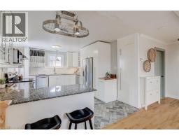 27 BLOOMSBURY Court - 9