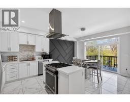 9 FLEMING Crescent - 10