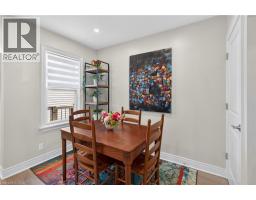 69 ROBINS Avenue - 12