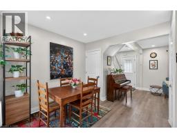69 ROBINS Avenue - 13