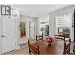 69 ROBINS Avenue - 14