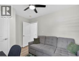 69 ROBINS Avenue - 22
