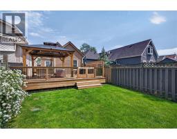 69 ROBINS Avenue - 40