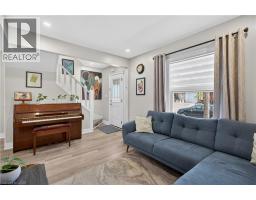 69 ROBINS Avenue - 9