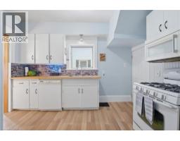 572 DOWNIE Street - 20