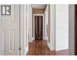 572 DOWNIE Street - 33