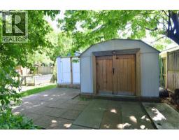 18 DENNIS Avenue - 22