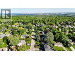 18 DENNIS Avenue - 27