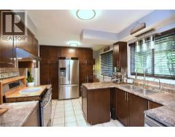 18 DENNIS Avenue - 5