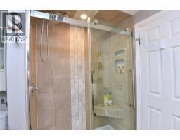 18 DENNIS Avenue - 8