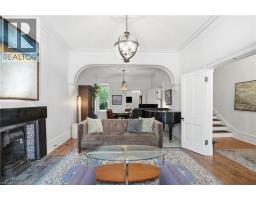 101 VICTORIA Avenue S - 10