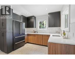 101 VICTORIA Avenue S - 19
