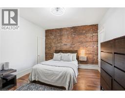 101 VICTORIA Avenue S - 24