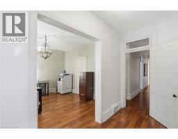 101 VICTORIA Avenue S - 27