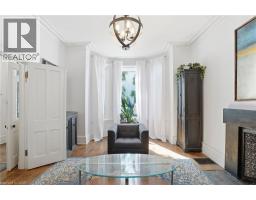 101 VICTORIA Avenue S - 9