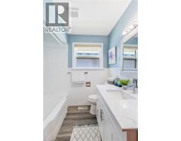2 WESTMOUNT Road - 23