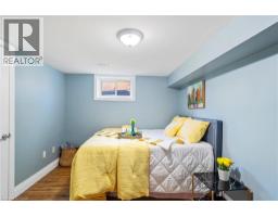 2 WESTMOUNT Road - 36
