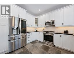4 BRAYSHAW Drive - 14