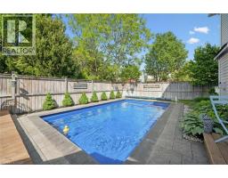 4 BRAYSHAW Drive - 40