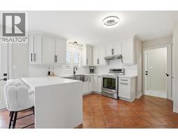 56 MCCAFFERY Crescent - 12