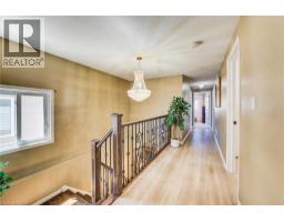 913 COPPER LEAF Crescent - 18