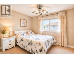 913 COPPER LEAF Crescent - 21