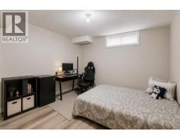 913 COPPER LEAF Crescent - 31