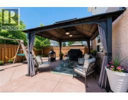 913 COPPER LEAF Crescent - 33