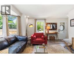 8 TOLHURST Avenue - 10