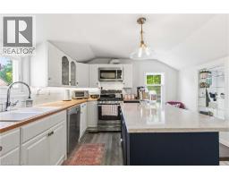 8 TOLHURST Avenue - 17