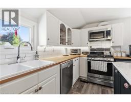 8 TOLHURST Avenue - 20