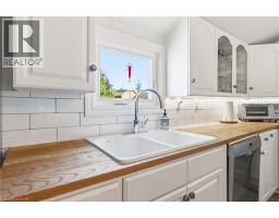 8 TOLHURST Avenue - 23