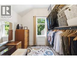 8 TOLHURST Avenue - 31