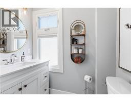 8 TOLHURST Avenue - 33