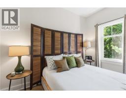 8 TOLHURST Avenue - 36