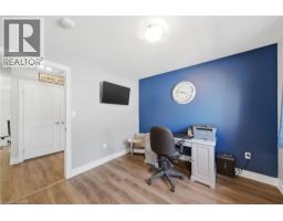 8 MYRTLE Street - 30