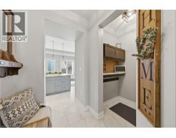 8 MYRTLE Street - 8