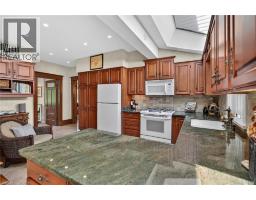 24-26 MAPLE Avenue - 27