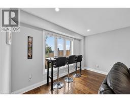 10 AMBER Street - 16