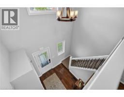 10 AMBER Street - 23