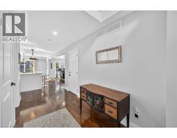 10 AMBER Street - 5