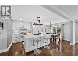 10 AMBER Street - 6