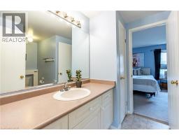 230 BLACKHORNE Drive UnitNo. 24 - 18